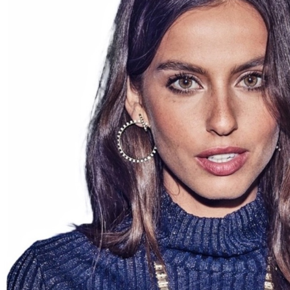 Kendra Scott “Charlie Grace” earrings.
